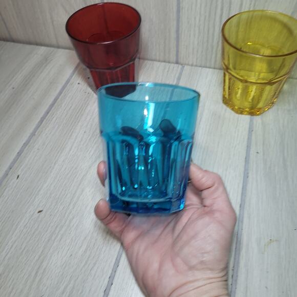 Set Of 3 Rainbow Glasses Red Blue Yellow Small Tumblers Water Glass Barware - Picture 7 of 8